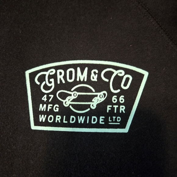 Boy's Small Grom And Co Hoodie In Black And Teal Skateboard Streetware - Picture 2 of 9